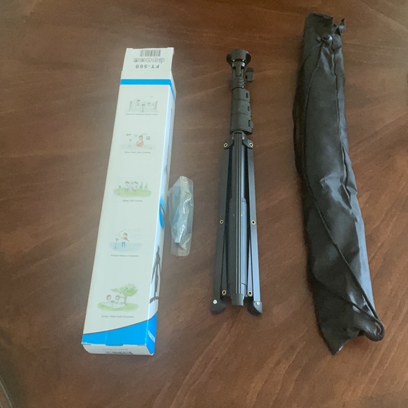 Fugetek Tripod - Picture 3 of 3